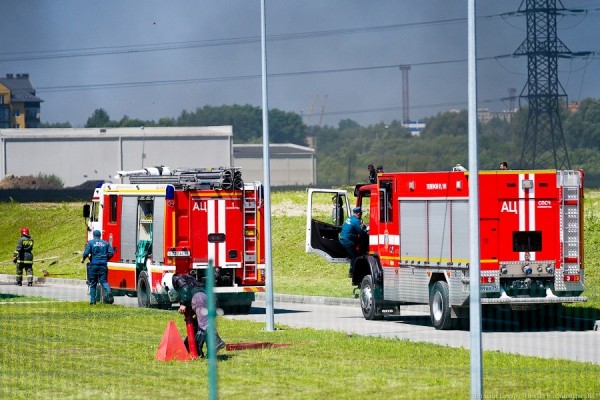 Пожар на заводе «Мираторга» в Калининграде: фоторепортаж «Нового Калининграда» Пожар на заводе «Мираторга» в Калининграде: фоторепортаж «Нового Калининграда»