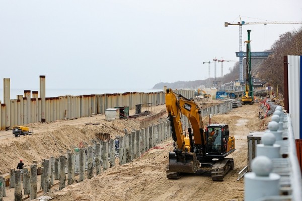 Вода, сваи, буны: что происходит в Светлогорске, где реконструируют старый променад (фото) Вода, сваи, буны: что происходит в Светлогорске, где реконструируют старый променад (фото)