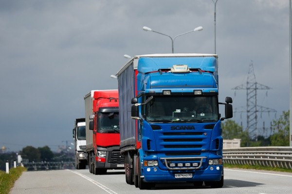«Доходы упали в 10 раз»: калининградские автоперевозчики просят помощи у администрации президента «Доходы упали в 10 раз»: калининградские автоперевозчики просят помощи у администрации президента