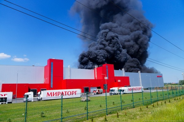 Пожар на заводе «Мираторга» в Калининграде: фоторепортаж «Нового Калининграда» Пожар на заводе «Мираторга» в Калининграде: фоторепортаж «Нового Калининграда»