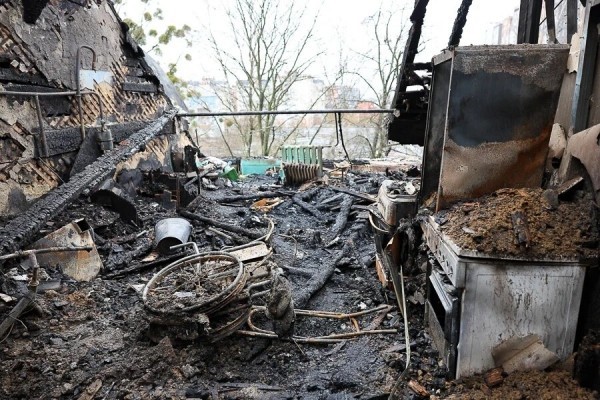 Жильцы сгоревшего дома на Артиллерийской: «Услышали треск батарей, потом упала черная туча» Жильцы сгоревшего дома на Артиллерийской: «Услышали треск батарей, потом упала черная туча»
