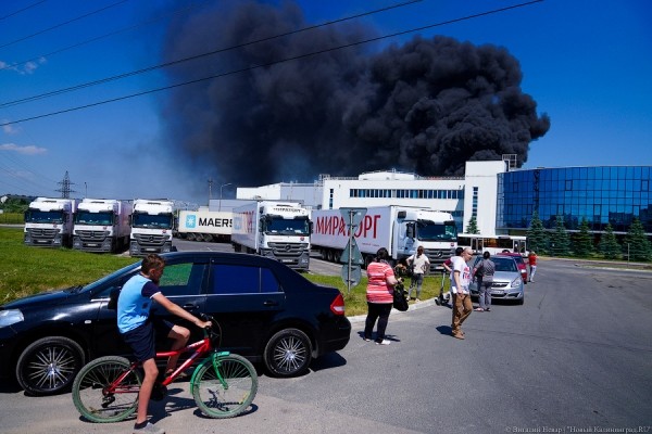 Пожар на заводе «Мираторга» в Калининграде: фоторепортаж «Нового Калининграда» Пожар на заводе «Мираторга» в Калининграде: фоторепортаж «Нового Калининграда»