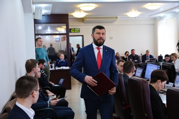 «Как с Лениным со мной прощаетесь»: как Евгений Любивый покинул пост главы города (фото) «Как с Лениным со мной прощаетесь»: как Евгений Любивый покинул пост главы города (фото)