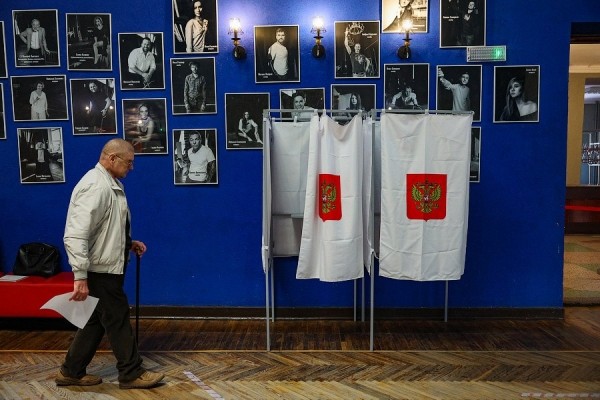 Ни выбора, ни выборов: как жители региона голосовали за губернатора тогда и сейчас