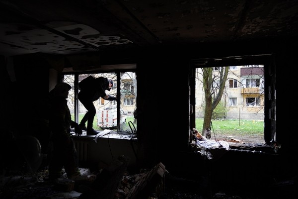 &laquo;Все раскурочено и дым валит&raquo;: что известно о взрыве бытового газа в пятиэтажке Балтийска (фото)