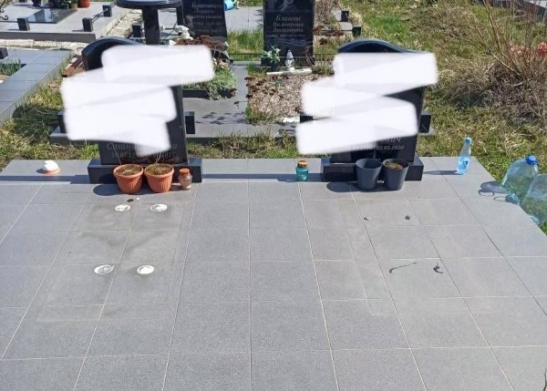 На кладбище под Калининградом украли надмогильные плиты