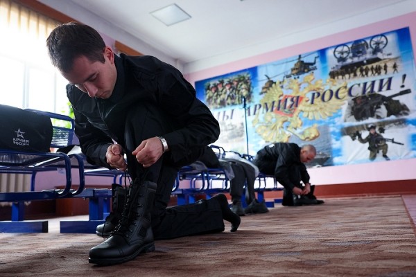 &laquo;В ногу со временем&raquo;: что известно о вручении электронных повесток россиянам