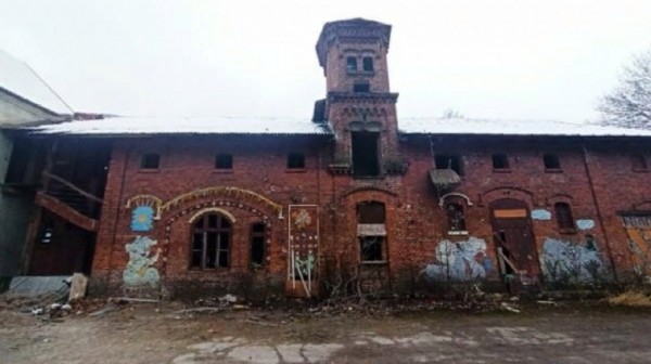 Виктор Огиенко докупил землю и здание детсада рядом с «Виллой Франка» за 5,24 млн руб. Виктор Огиенко докупил землю и здание детсада рядом с «Виллой Франка» за 5,24 млн руб.