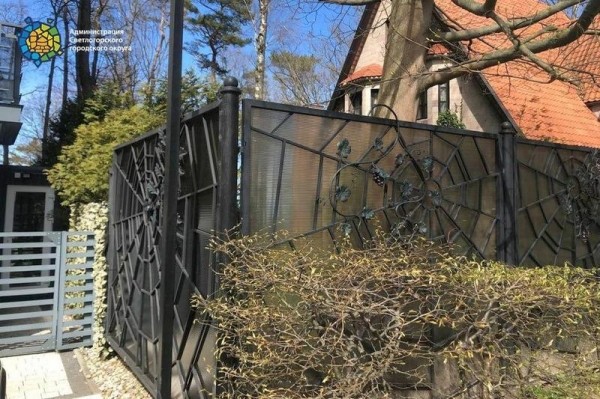 В Светлогорске олигарх блокирует проход к будущей смотровой площадке В Светлогорске олигарх блокирует проход к будущей смотровой площадке