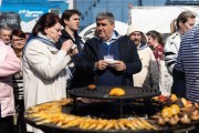 
						&laquo;Рыбное торжество&raquo;: как в Калининграде отмечают День селёдки (фото)			Избранное								