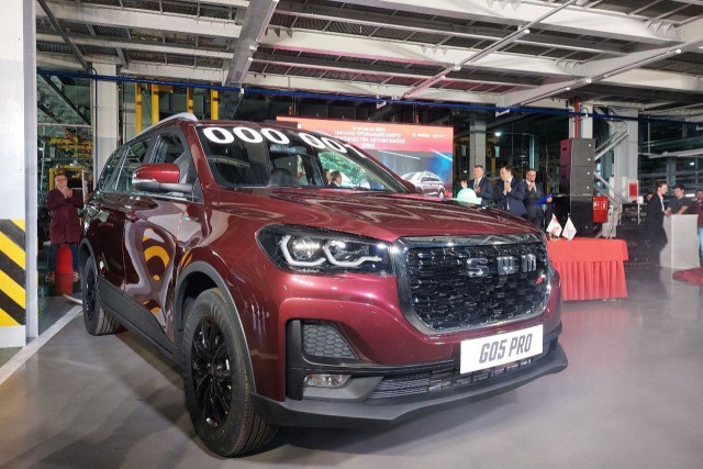 На «Автоторе» начали выпускать три модели ещё одного бренда из Китая
На «Автоторе» начали выпускать три модели ещё одного бренда из Китая
