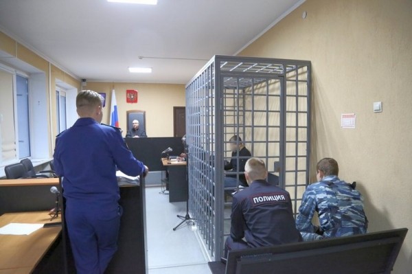 Осуждённый за взятку пристав в Светлогорске получил работу и 383 тыс. зарплаты