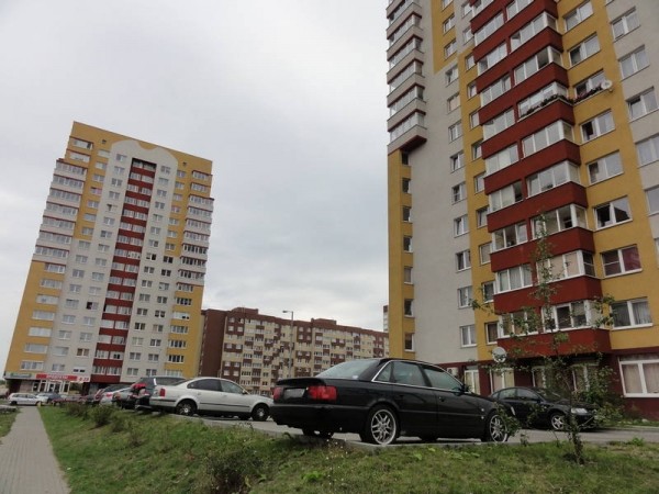 Вор сумел проникнуть в дорогую квартиру на Сельме без взлома двери