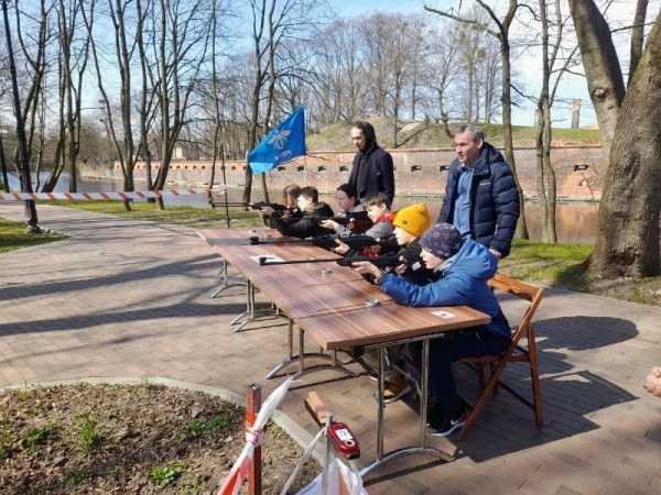 Обучающиеся города Калининграда приняли участие в мероприятиях, посвященных 78-й годовщине штурма города-крепости Кёнигсберг Обучающиеся города Калининграда приняли участие в мероприятиях, посвященных 78-й годовщине штурма города-крепости Кёнигсберг