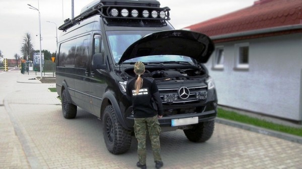 Немец хотел пригнать в Калининградскую область угнанный «Мерседес» Немец хотел пригнать в Калининградскую область угнанный «Мерседес»