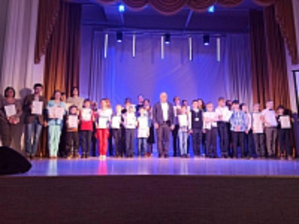 Подведены итоги городского конкурса детско-юношеского творчества &laquo;Космоград&raquo;, посвященного 90-летию со дня рождения летчика-космонавта, Героя Советского Союза Виктора Ивановича Пацаева 