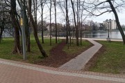 На Верхнем озере в Калининграде замостили «народные тропы» (фото)
На Верхнем озере в Калининграде замостили «народные тропы» (фото)