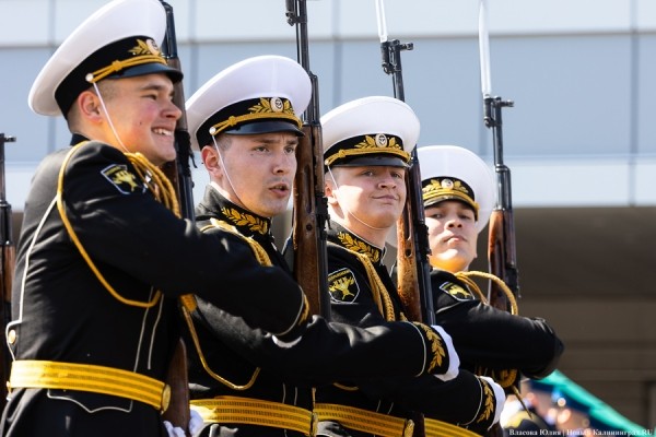 Парад Победы в Калининграде 9 мая (фоторепортаж) Парад Победы в Калининграде 9 мая (фоторепортаж)