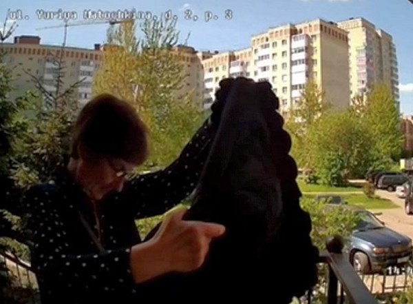 На Сельме у отлучившейся по нужде 86-летней украли куртку с деньгами