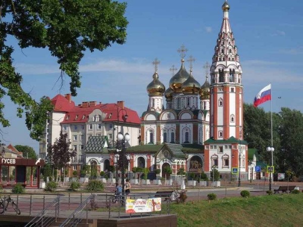 В Гусеве отметят День города молебном и концертом фронтового артиста В Гусеве отметят День города молебном и концертом фронтового артиста