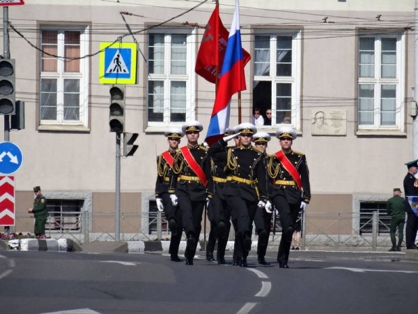 На военном параде в Калининграде было меньше зрителей На военном параде в Калининграде было меньше зрителей