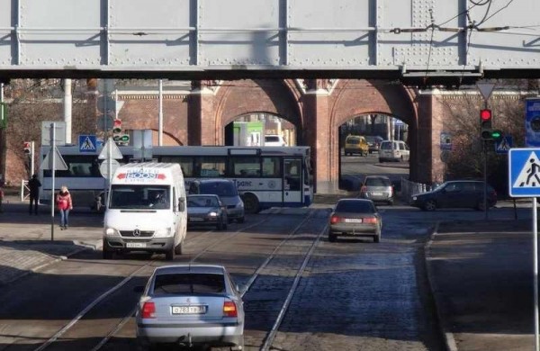 В Калининграде перекрывают мост на улице Суворова В Калининграде перекрывают мост на улице Суворова