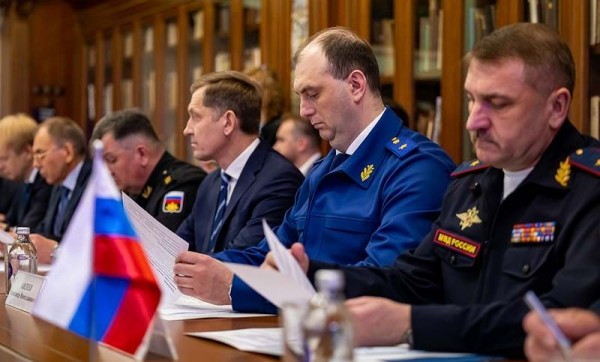 Сенаторы обсудили в Калининграде его защиту Сенаторы обсудили в Калининграде его защиту