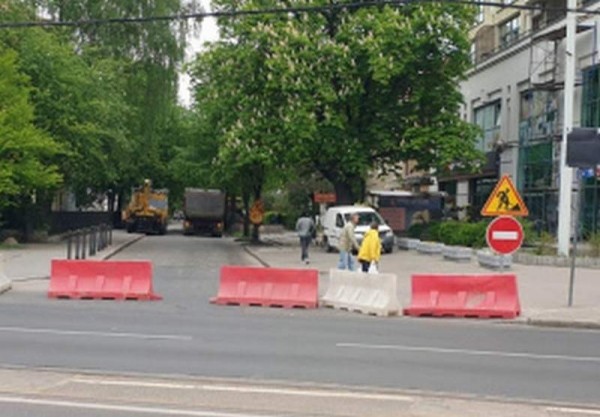 В центре Калининграда закрывают проезд по части улицы В центре Калининграда закрывают проезд по части улицы