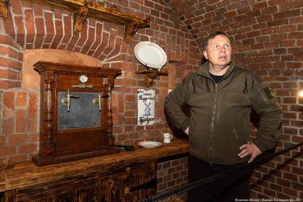 Началом был ящик в подвале: хозяин музея «Блокгауз» — о пиве, реставрации и путешествиях посуды Началом был ящик в подвале: хозяин музея «Блокгауз» — о пиве, реставрации и путешествиях посуды