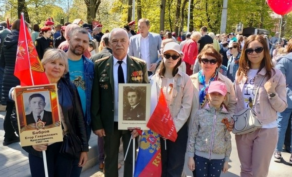 «Автотор» поддержал празднование Дня Победы в микрорайоне Космодемьянского «Автотор» поддержал празднование Дня Победы в микрорайоне Космодемьянского