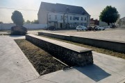 
						&laquo;Разноцветная брусчатка и озеленение&raquo;: в Железнодорожном завершают ремонт центральной площади (фото)											