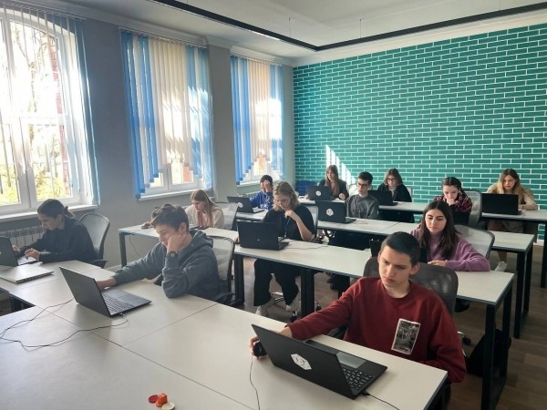 На площадке центра цифрового образования детей &laquo;IT-куб. Лицей № 18&raquo; состоялся региональный этап XII Российской компетентностной олимпиады