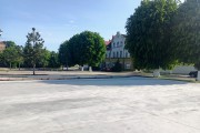 
						&laquo;Разноцветная брусчатка и озеленение&raquo;: в Железнодорожном завершают ремонт центральной площади (фото)											