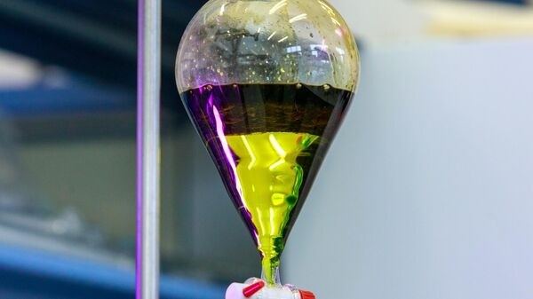 В России научились делать бионефть из водорослей и отходов В России научились делать бионефть из водорослей и отходов