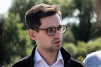 Олег Ступин: Даже после расчистки мы наблюдаем какие-то субстанции в Гагаринском ручье, он меняет цвет Олег Ступин: Даже после расчистки мы наблюдаем какие-то субстанции в Гагаринском ручье, он меняет цвет