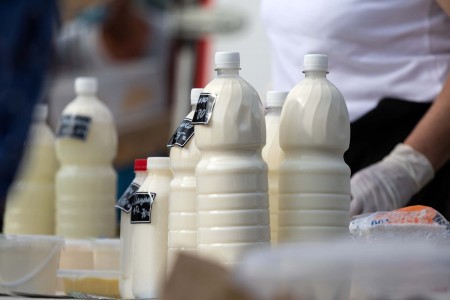 ИП из Гвардейска не погасил более 4,6 тыс. документов на молочную продукцию