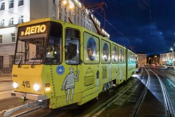 В Калининграде увеличат количество рейсов театрального трамвая
