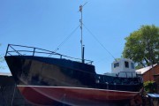 В Заливино завершили реставрацию башни старинного маяка (фото)
В Заливино завершили реставрацию башни старинного маяка (фото)