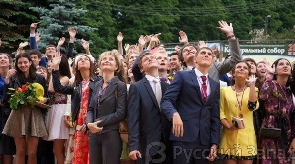 Озвучена позиция властей по выпускным в Калининградской области Озвучена позиция властей по выпускным в Калининградской области