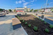 В Светлом завершают благоустройство рыночной площади (фото)
В Светлом завершают благоустройство рыночной площади (фото)