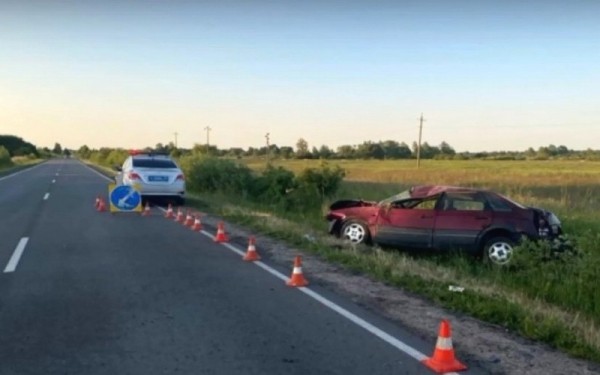Под Черняховском «Фольксваген» унесло с прямой дороги Под Черняховском «Фольксваген» унесло с прямой дороги