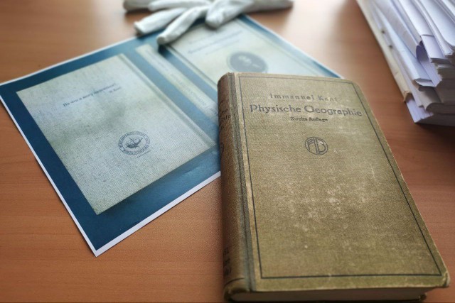 В Калининграде впервые издадут «Физическую географию» Канта на русском языке
В Калининграде впервые издадут «Физическую географию» Канта на русском языке