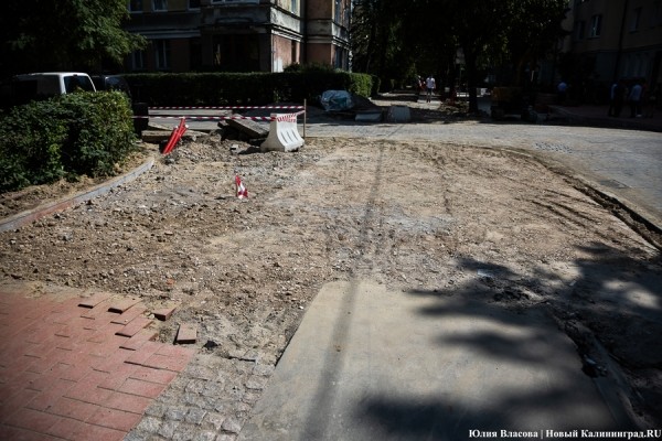 «Ровно и нарядно»: власти объяснили, почему не получается сохранить исторический облик Красной «Ровно и нарядно»: власти объяснили, почему не получается сохранить исторический облик Красной