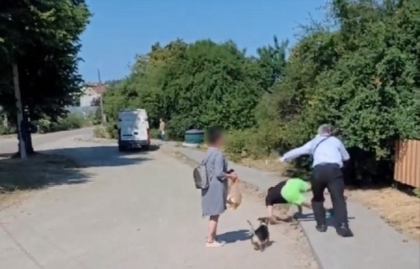 В Янтарном водитель жёстко избил сошедшего с автобуса пассажира
