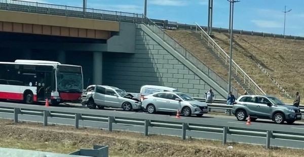 В массовой аварии с автобусом под Калининградом ранены дети 