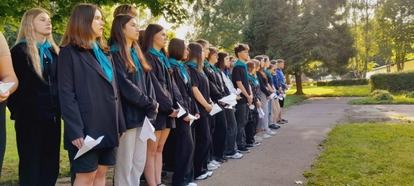 27 июля 2023 года школьники Калининграда почтили память детей, погибших во время вооружённого конфликта на Донбассе