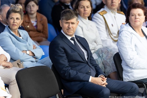 День ВМФ в Балтийске: как прошел парад кораблей Балтфлота (фото) День ВМФ в Балтийске: как прошел парад кораблей Балтфлота (фото)