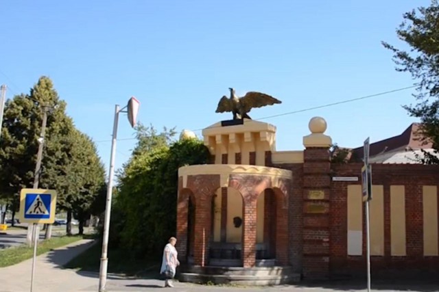 В Советске отреставрировали скульптуру орла с Судейского фонтана
В Советске отреставрировали скульптуру орла с Судейского фонтана