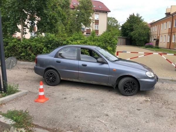 В Зеленоградске пьяный водитель автохлама сбил пенсионерку В Зеленоградске пьяный водитель автохлама сбил пенсионерку
