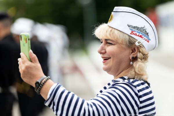 День ВМФ в Балтийске: как прошел парад кораблей Балтфлота (фото) День ВМФ в Балтийске: как прошел парад кораблей Балтфлота (фото)